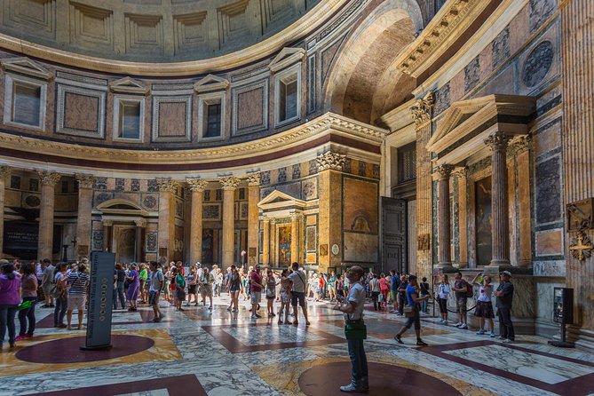 Walking Guided Tour and Rome's Iconic Temple Pantheon Entrance - Approaching the Pantheon from the historic center