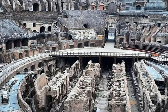 Wonders of The Colosseum Tour - Roman Forum: the strongest part when entry is delayed